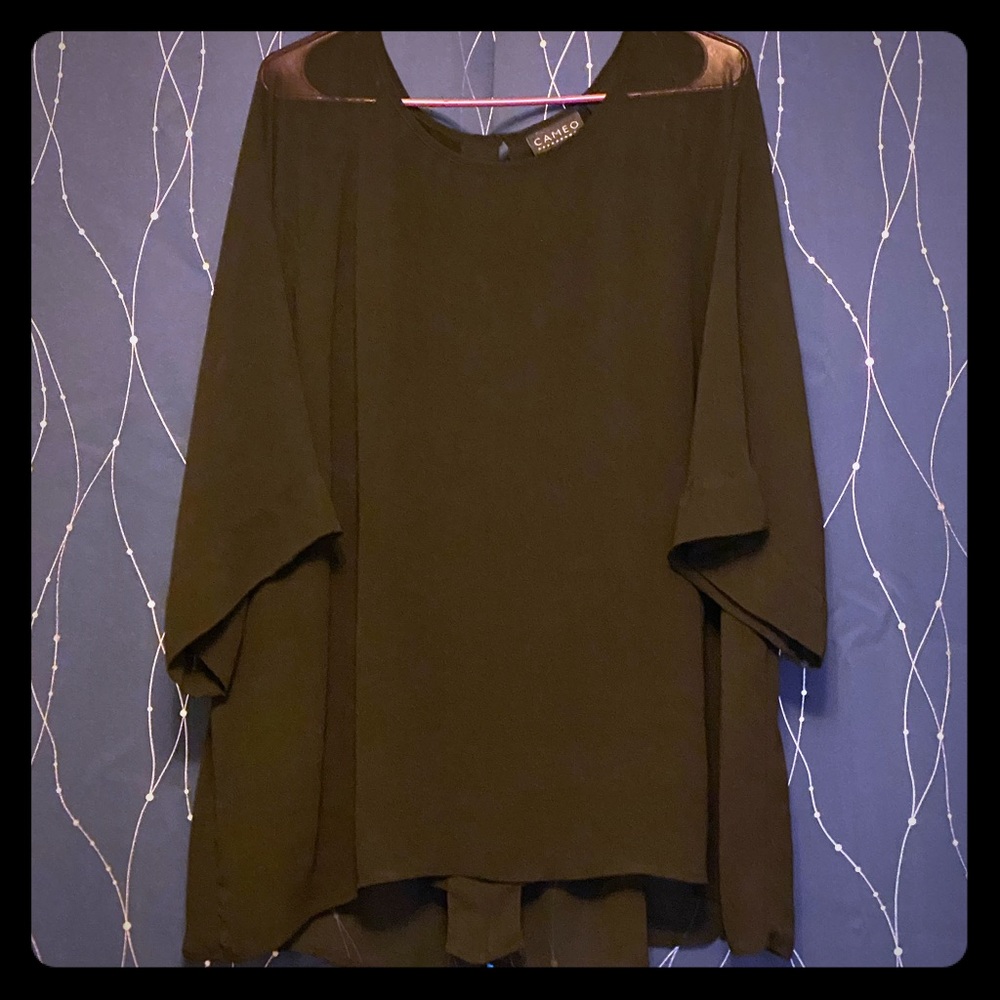 Cameo Top